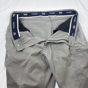 Roundtree & Yorke Pants Mens 38x32 Gray Core Comfort Stretch Casual Workwear
